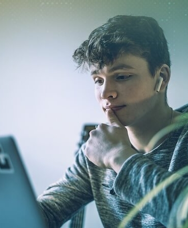 Z Kuşağının Siber Güvenlik Karnesi Zayıf